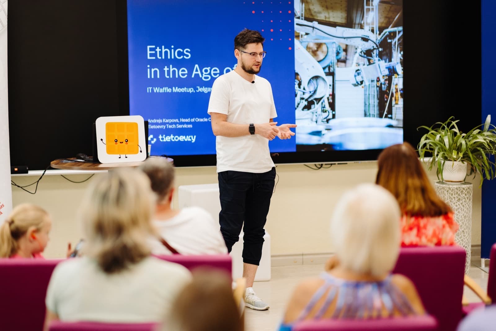 Andrejs presenting 'Ethics in the Age of AI' at IT Waffle Meetup